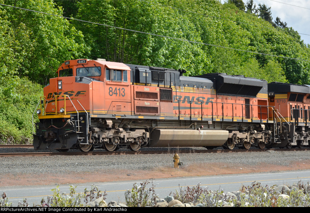 BNSF 8413